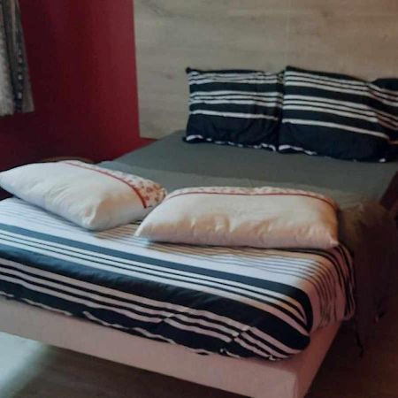 L'Etape Gourmande, Chambres D'Hotes Wellin Εξωτερικό φωτογραφία